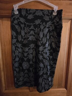 LuLaRoe Black Skirt with Silver Leaf Motif